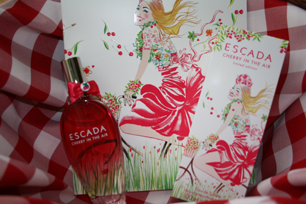 Deviens une Cherry girl avec le nouveau parfum Escada [concours] - PouletteBlog
